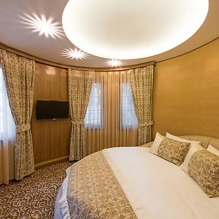 Hotel Cesmeli