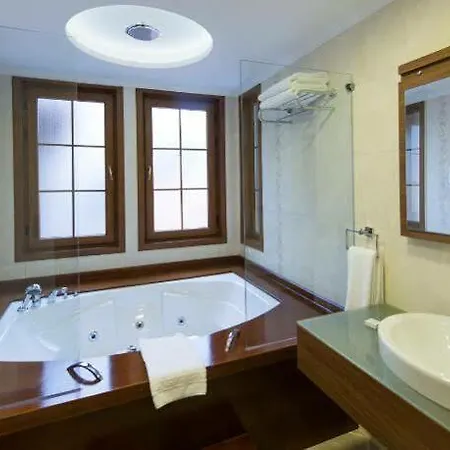 Cesmeli Hotel